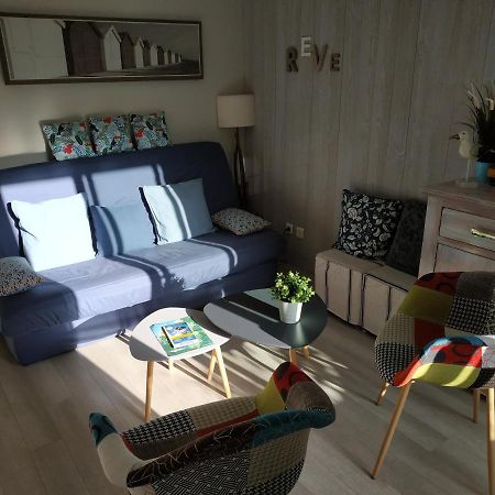 Charmant Appartement A 350M De La Plage Et Du Port Фрежус Екстер'єр фото